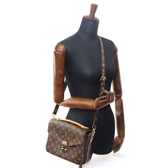 Louis Vuitton Pochette Metis MM Monogram Shoulder Bag - Picture 12 of 12